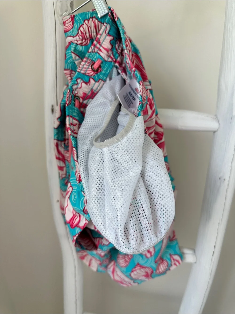 Vineyard Vines stylish swim